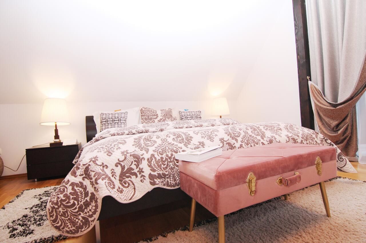 Гостевой дом BelleSeat Boutique Sinaia Синая