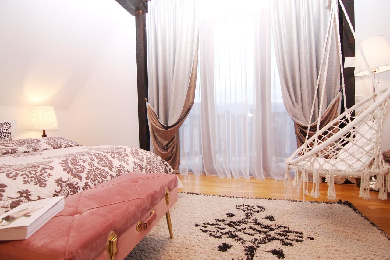 Гостевой дом BelleSeat Boutique Sinaia Синая