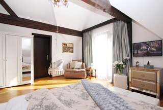 Гостевой дом BelleSeat Boutique Sinaia Синая Двухместный номер Делюкс с 1 кроватью и балконом-18