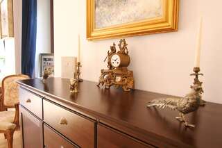Гостевой дом BelleSeat Boutique Sinaia Синая Семейный номер с балконом-4